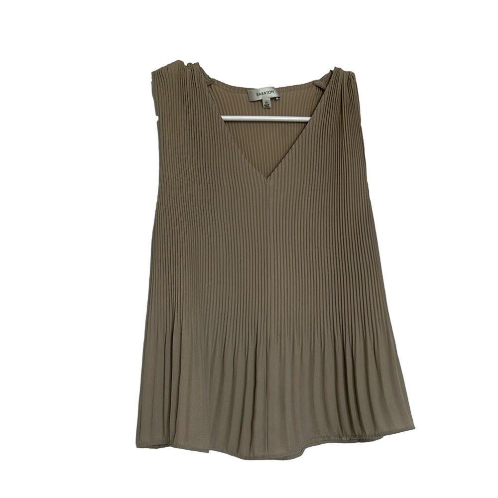215. Aritzia Babaton| Damien Top. Pleated v neck